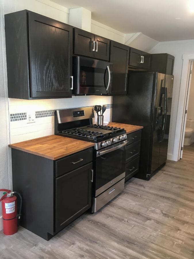 Larinda'S Landing Oceanfront Cottages Halifax Luaran gambar