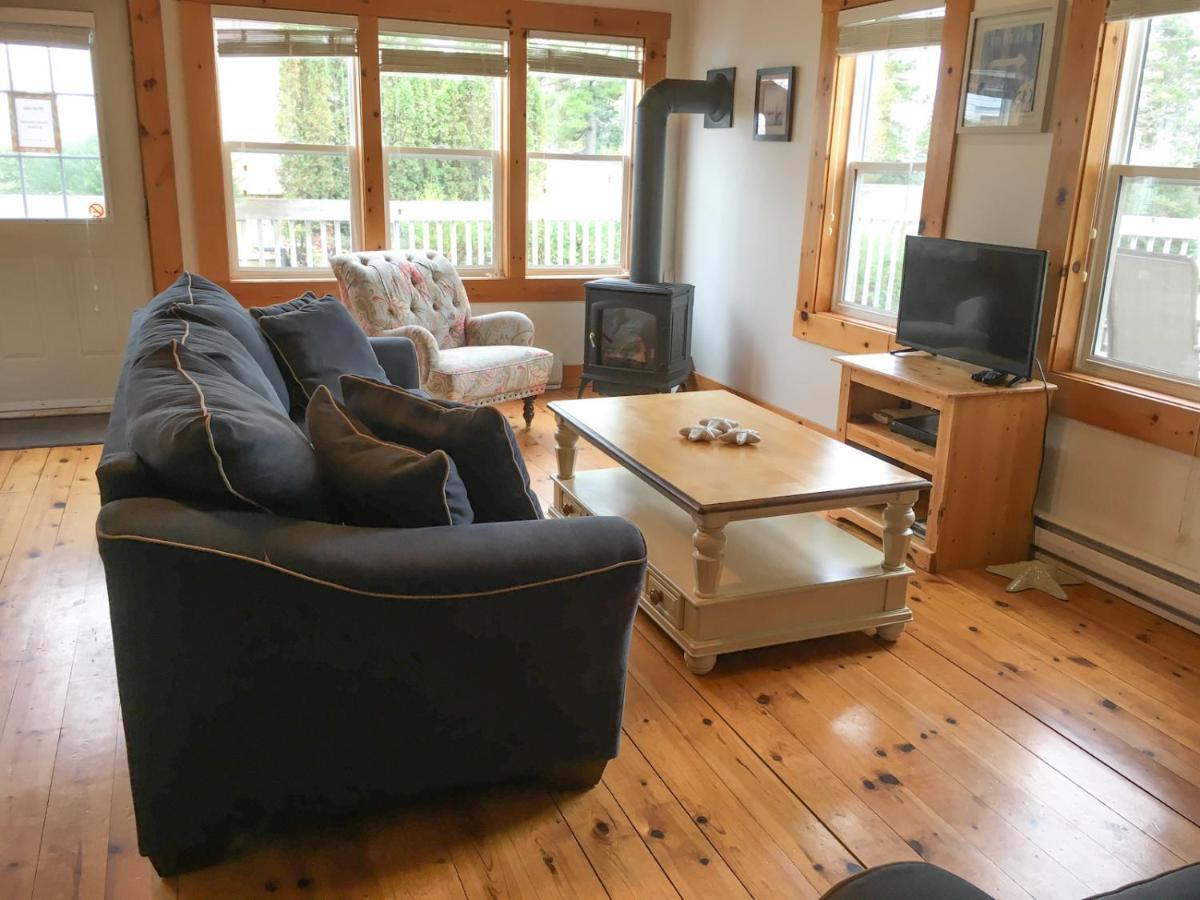 Larinda'S Landing Oceanfront Cottages Halifax Luaran gambar