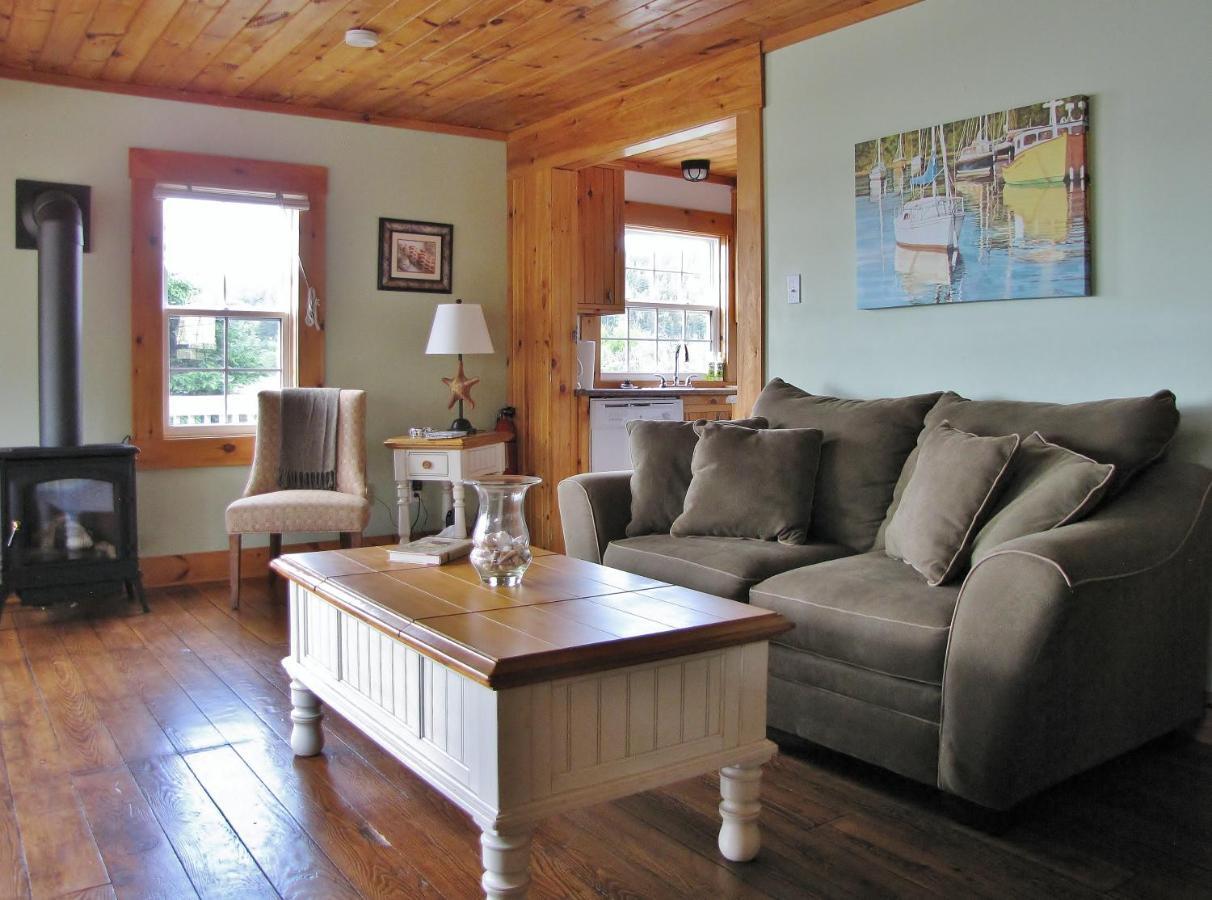 Larinda'S Landing Oceanfront Cottages Halifax Luaran gambar