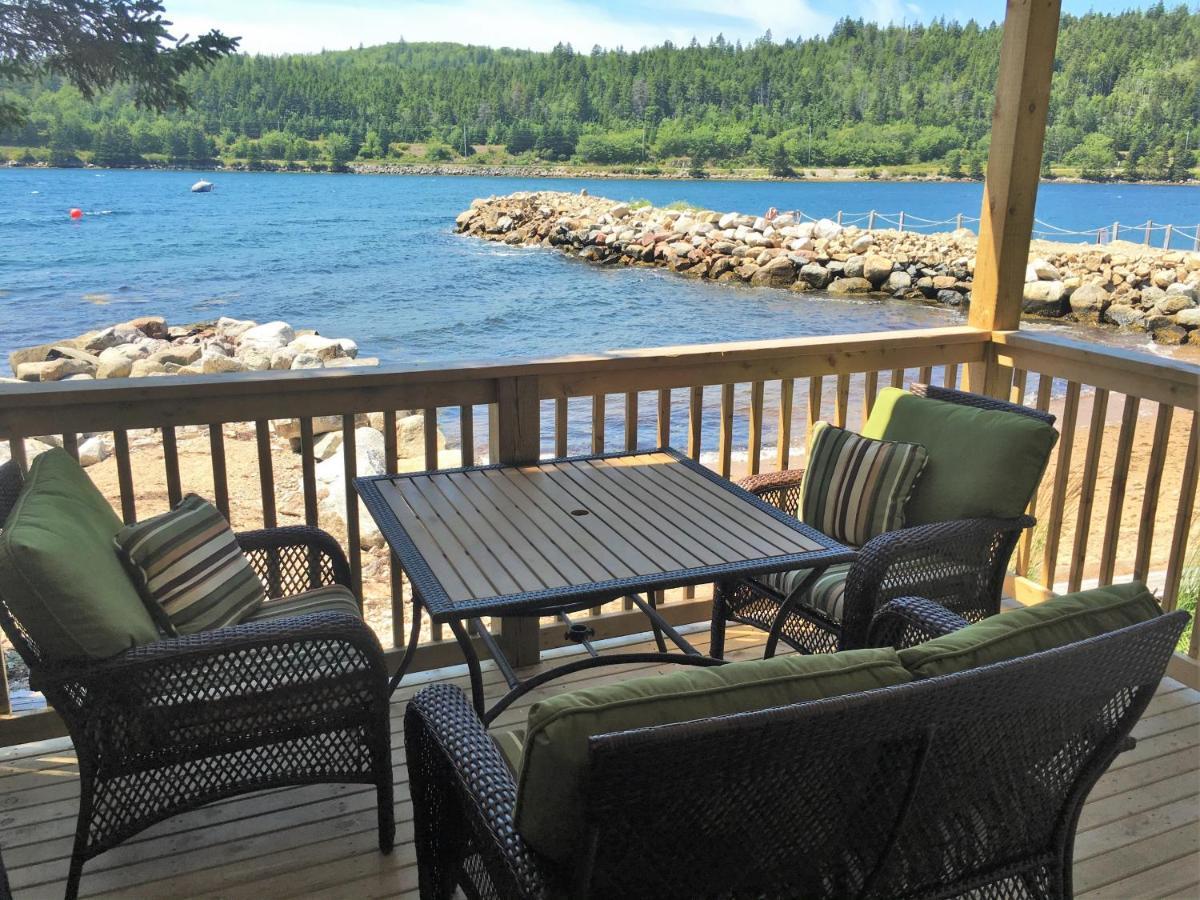 Larinda'S Landing Oceanfront Cottages Halifax Luaran gambar